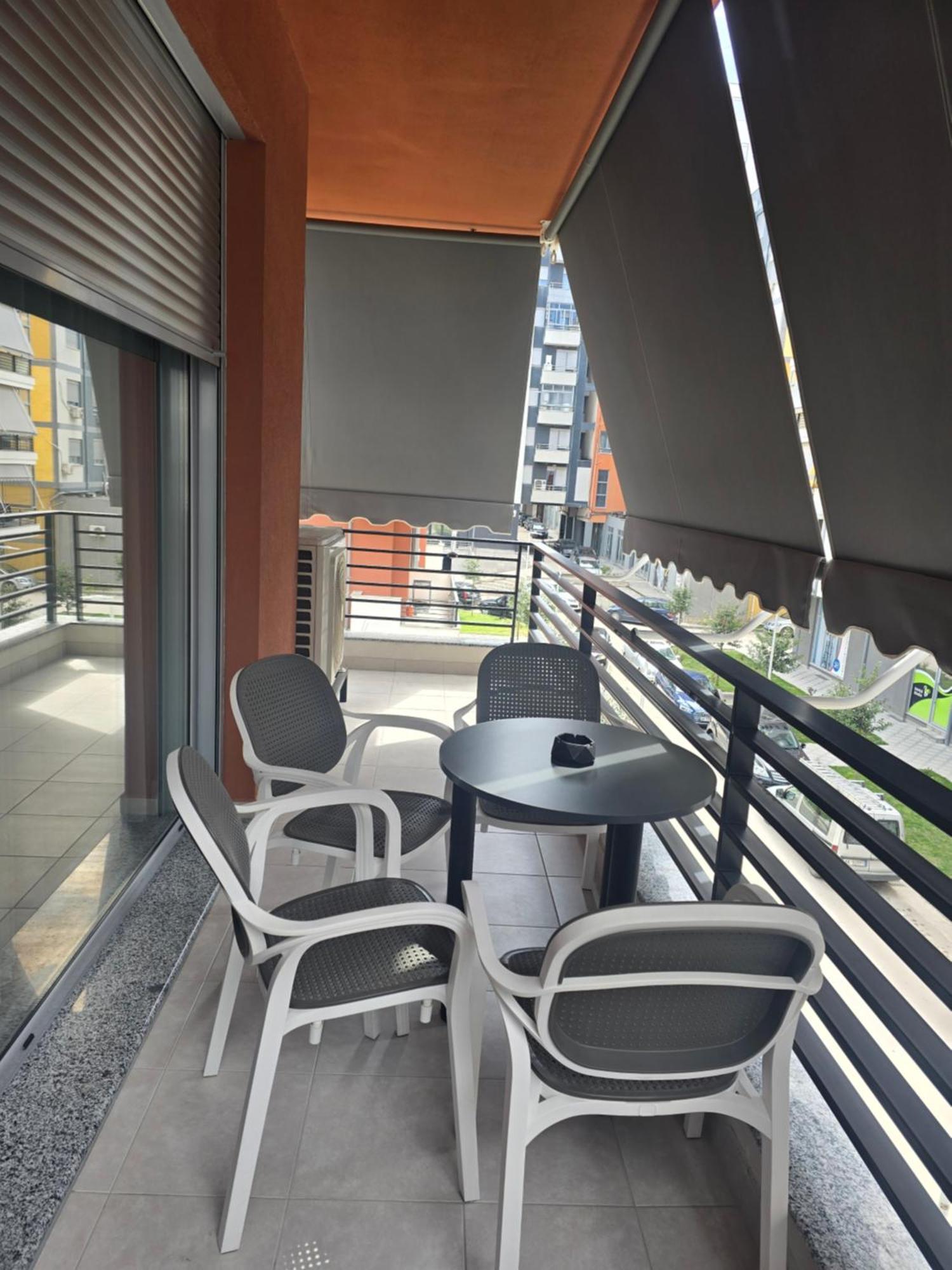 Riar Apartaments Korce Luaran gambar